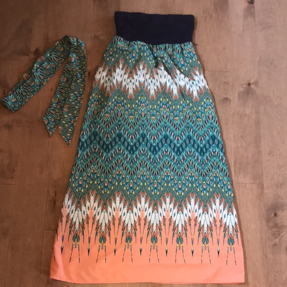 Summer Strapless Maxi Dress - Picture 1 of 5